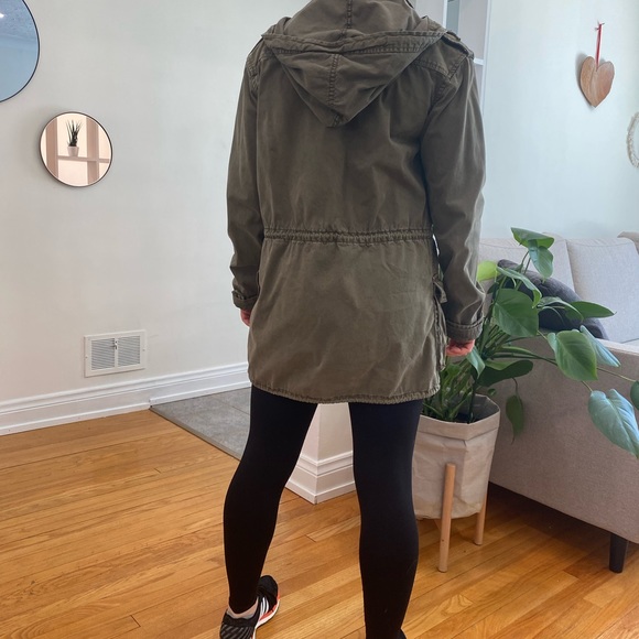 Aritzia Jacket - Azure Skies Trooper Jacket Utility Parka Army Green size xs - Picture 2 of 7